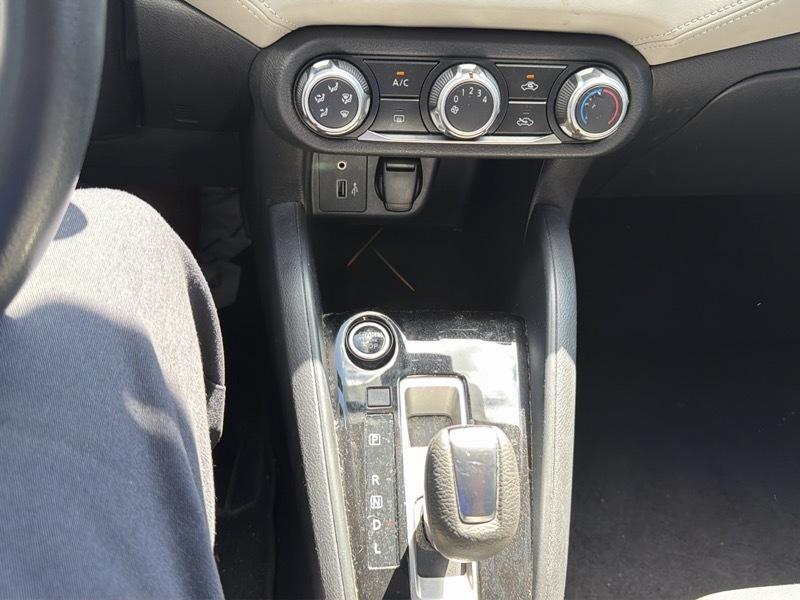 Nissan Versa SV 2020