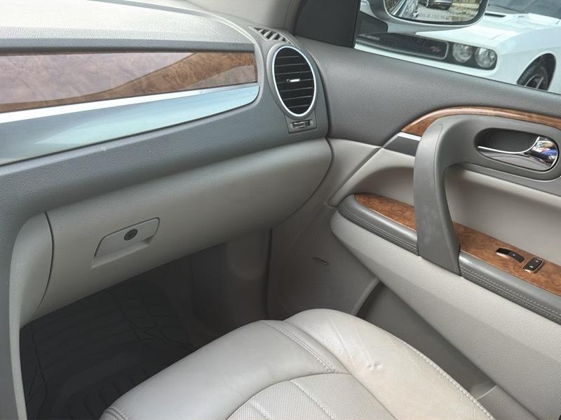 Buick Enclave CXL 2XL FWD 2010