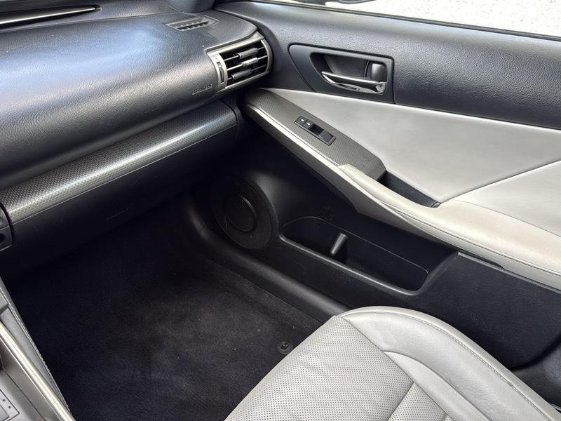 Lexus IS 250 4dr Sport Sdn RWD 2014