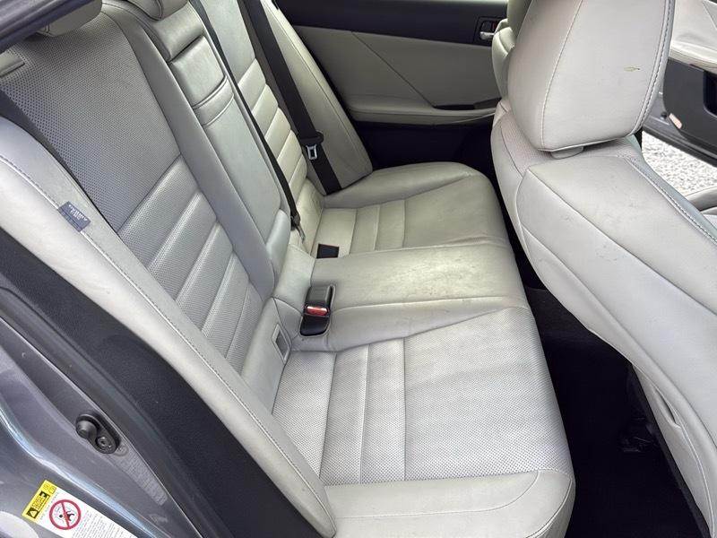 Lexus IS 250 4dr Sport Sdn RWD 2014