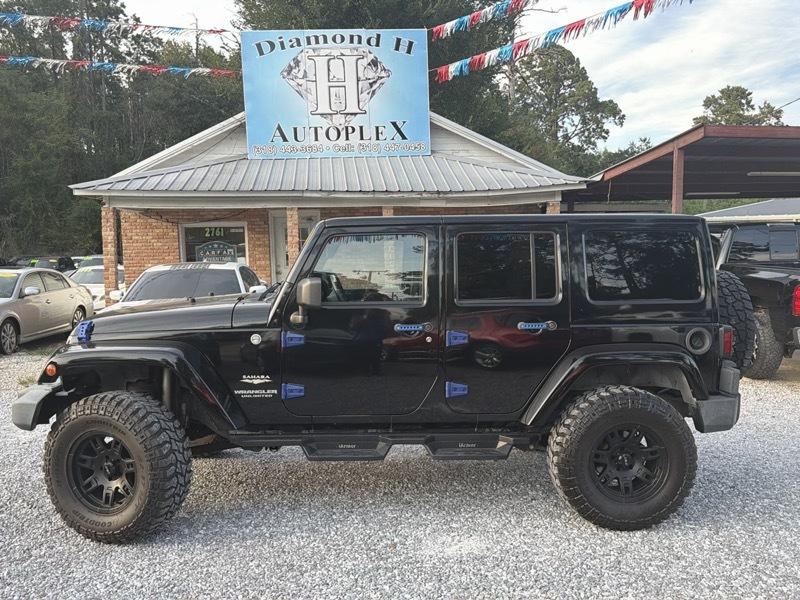 Jeep Wrangler Unlimited Sahara 4WD 2013