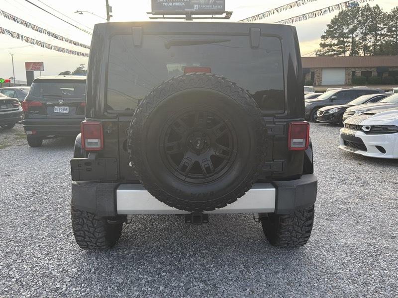 Jeep Wrangler Unlimited Sahara 4WD 2013