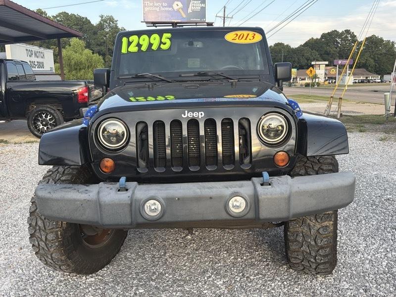 Jeep Wrangler Unlimited Sahara 4WD 2013