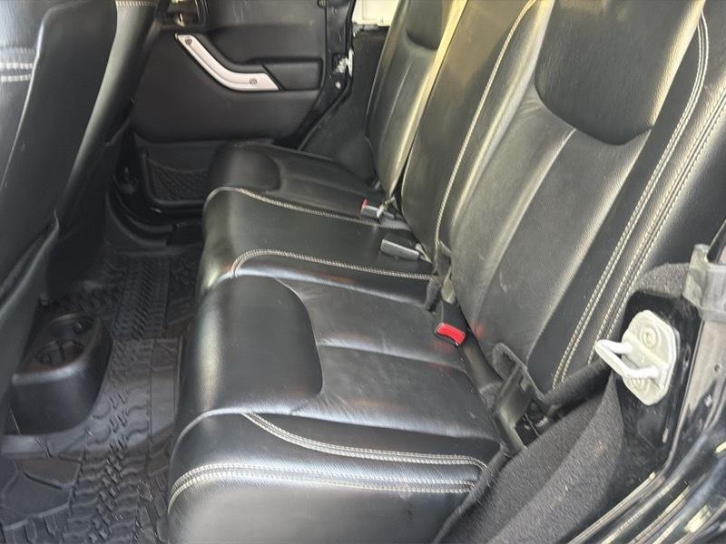 Jeep Wrangler Unlimited Sahara 4WD 2013