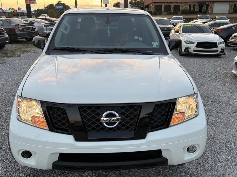 Nissan Frontier Crew Cab 4x4 SV Auto 2018