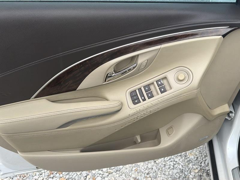 Buick LaCrosse Leather Package 2016