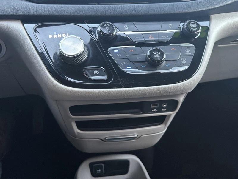 Chrysler Voyager LX 2020