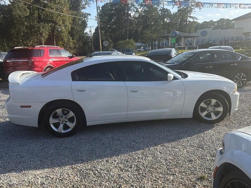 Dodge Charger SE 2013