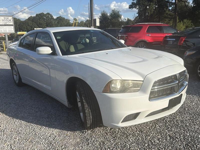 Dodge Charger SE 2013