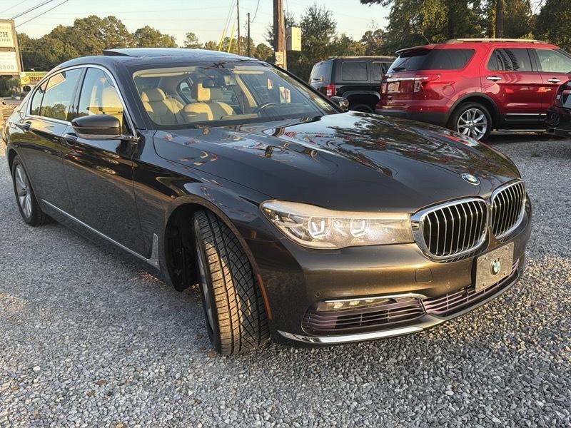 BMW 7-Series 740i 2016