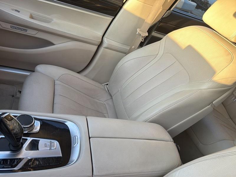 BMW 7-Series 740i 2016