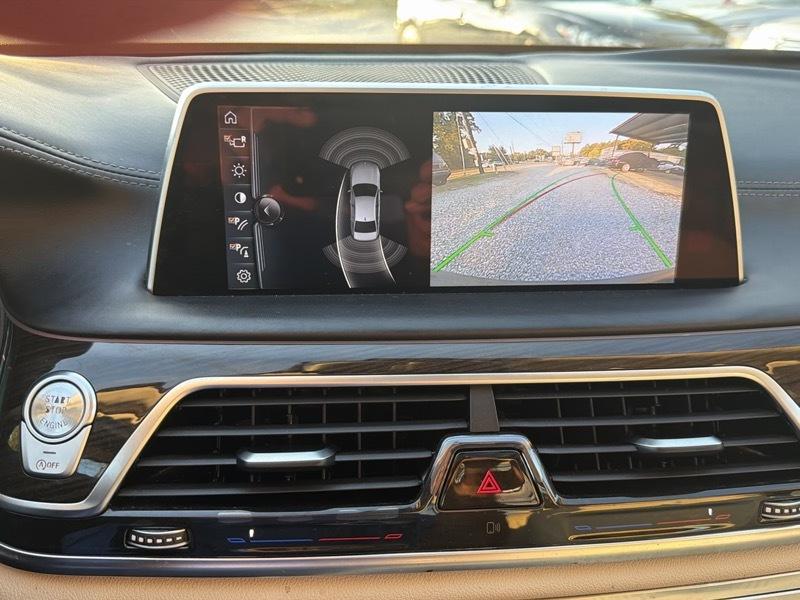 BMW 7-Series 740i 2016