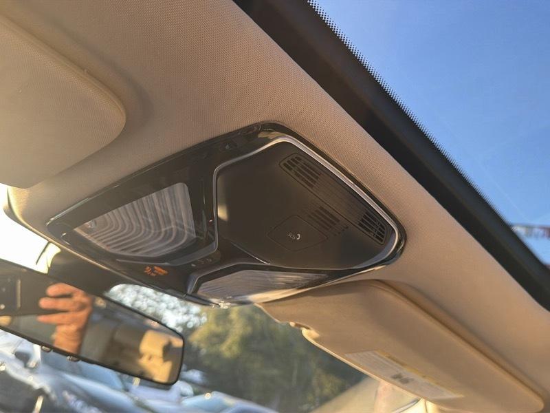 BMW 7-Series 740i 2016