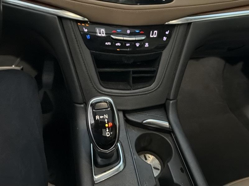 Cadillac XT5 Platinum AWD 2019