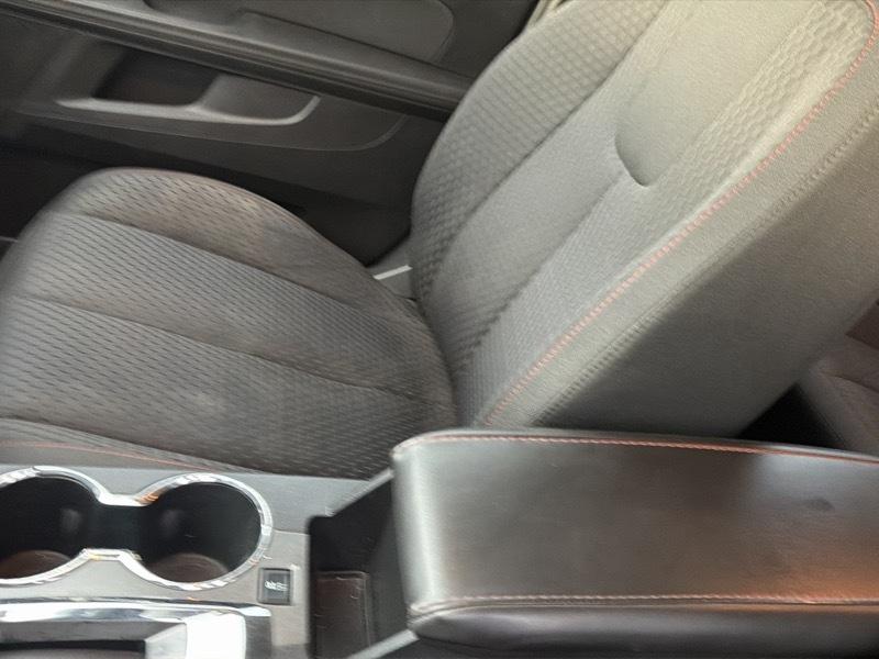 Chevrolet Equinox LS 2WD 2012