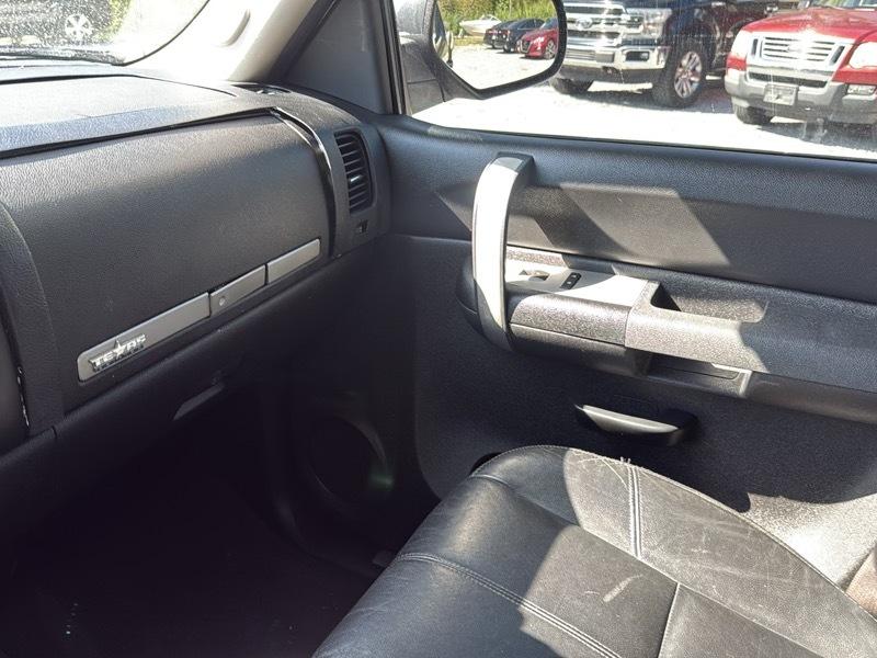 Chevrolet Silverado 1500 1LT Crew Cab 2WD 2009