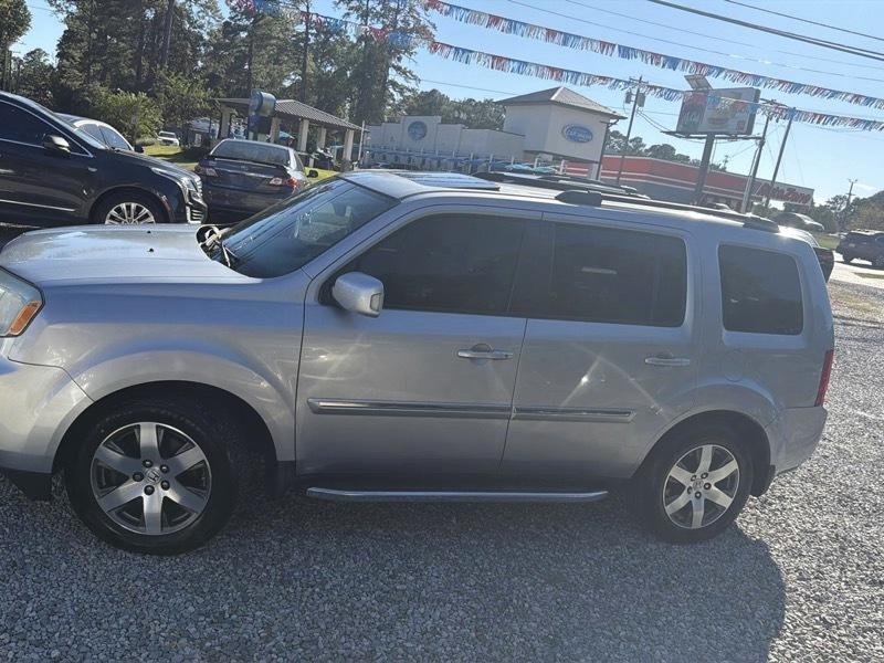Honda Pilot Touring 4WD 5-Spd AT with DVD 2015