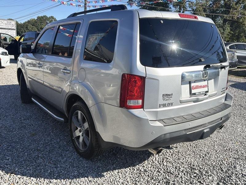 Honda Pilot Touring 4WD 5-Spd AT with DVD 2015