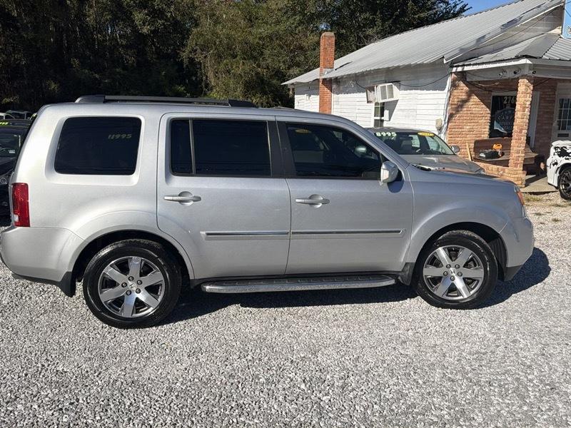 Honda Pilot Touring 4WD 5-Spd AT with DVD 2015