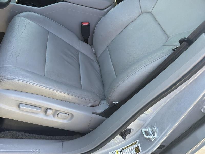 Honda Pilot Touring 4WD 5-Spd AT with DVD 2015