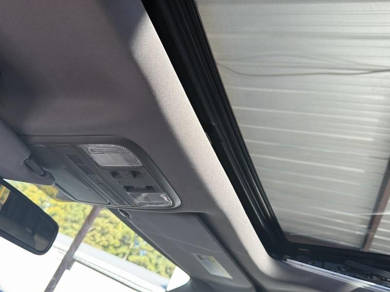 Honda Pilot Touring 4WD 5-Spd AT with DVD 2015