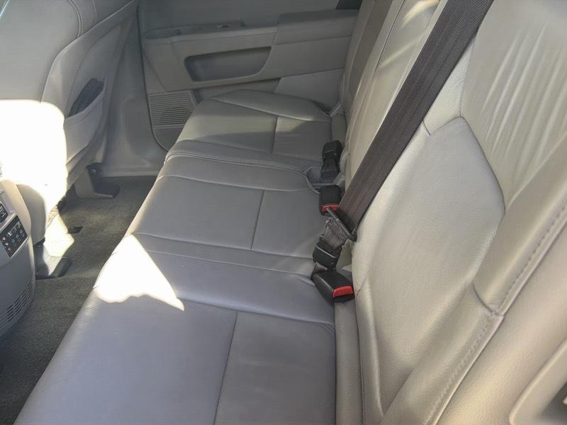 Honda Pilot Touring 4WD 5-Spd AT with DVD 2015
