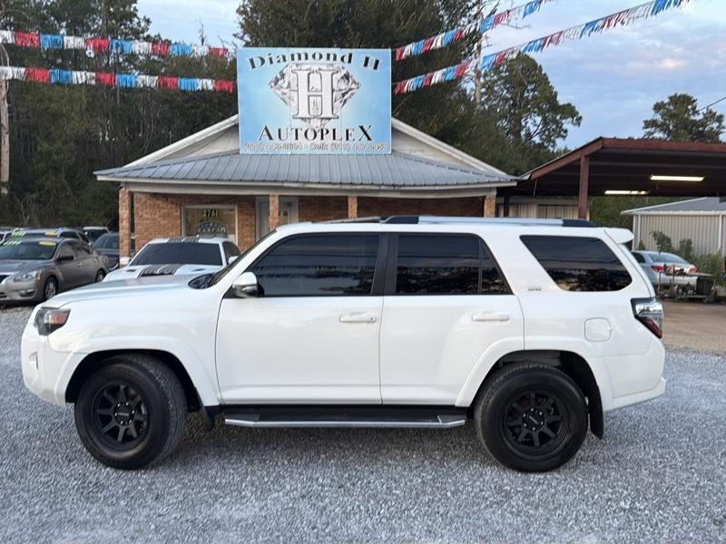 Toyota 4Runner SR5 2WD 2019