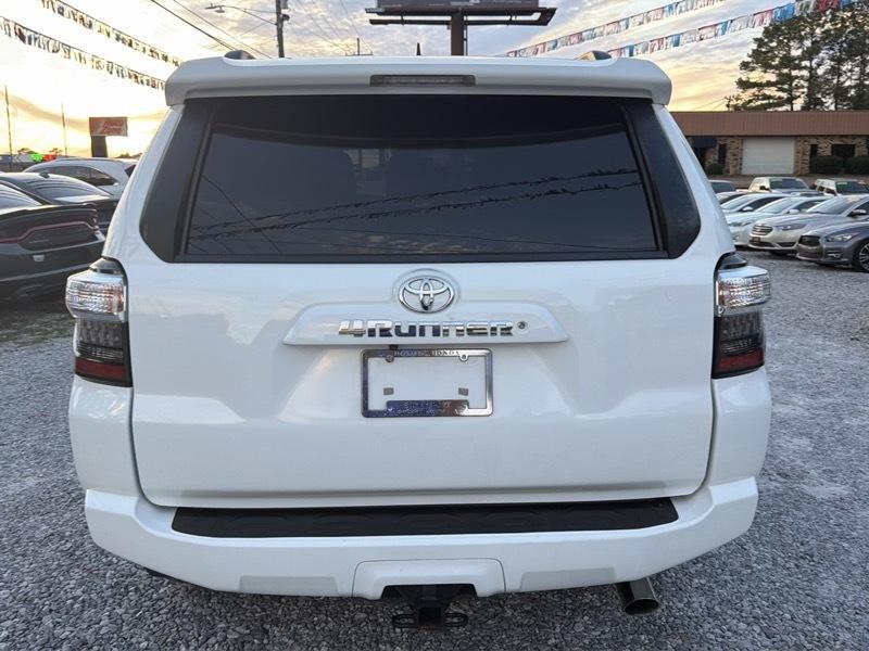 Toyota 4Runner SR5 2WD 2019