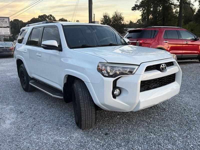 Toyota 4Runner SR5 2WD 2019