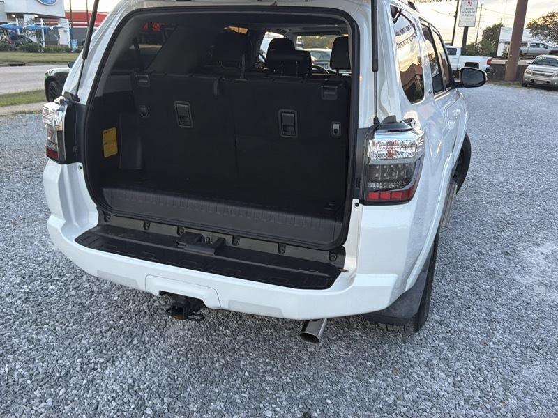 Toyota 4Runner SR5 2WD 2019