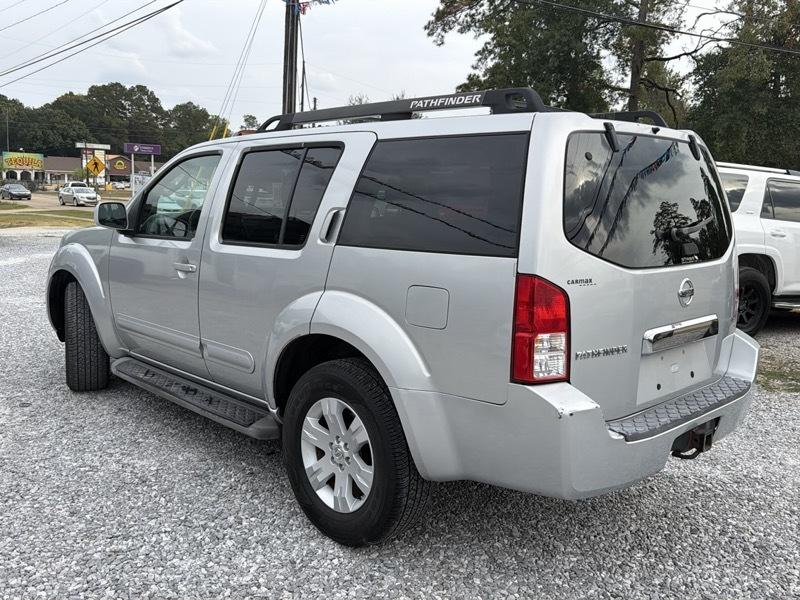 Nissan Pathfinder LE 4WD 2006