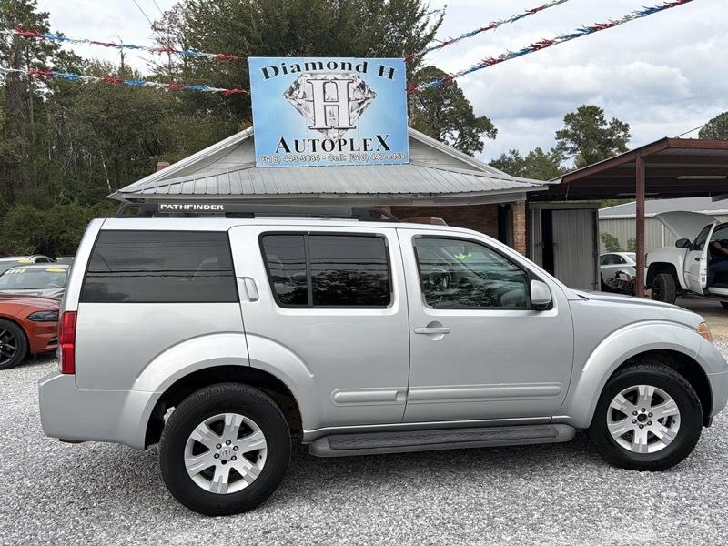 Nissan Pathfinder LE 4WD 2006
