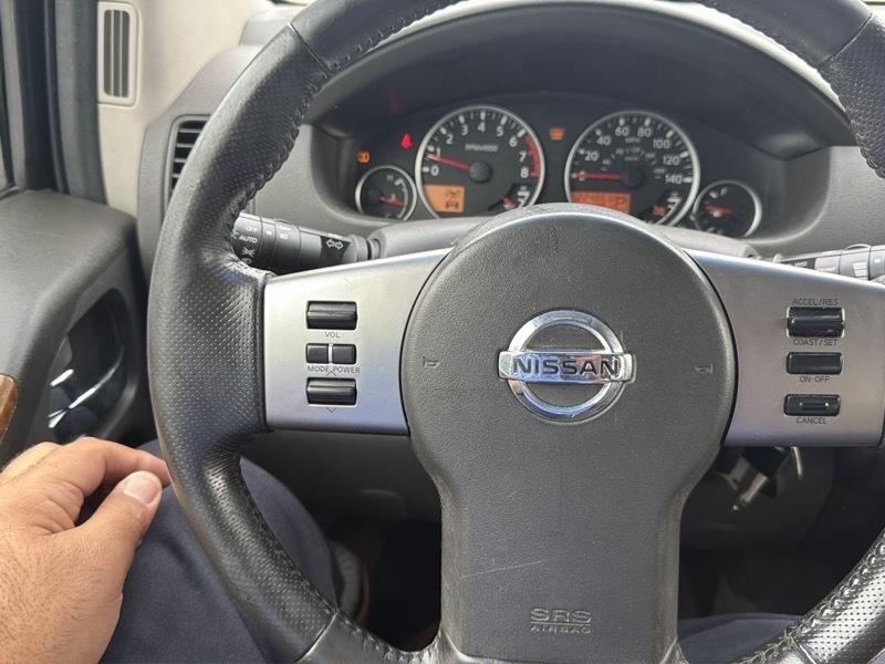 Nissan Pathfinder LE 4WD 2006