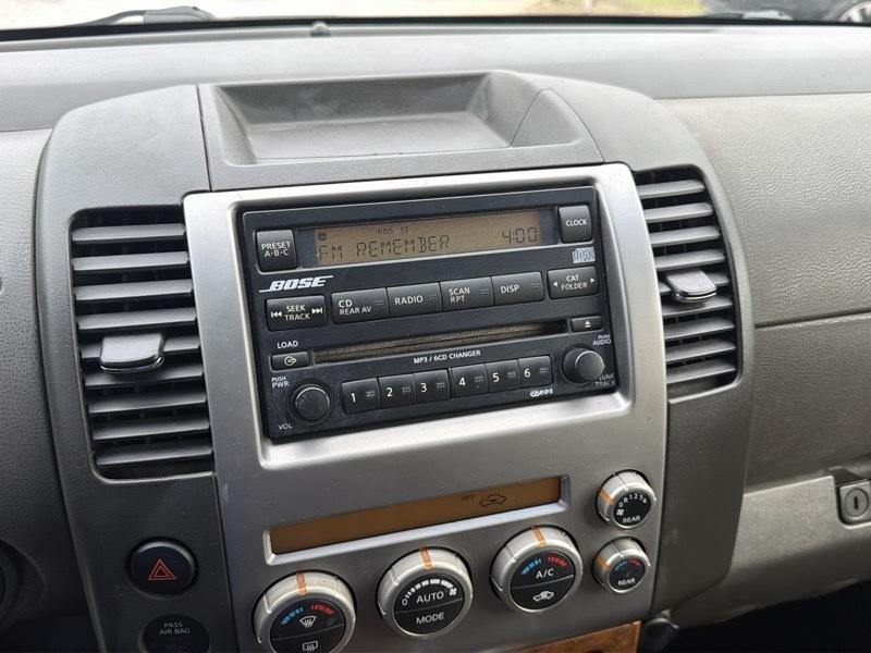 Nissan Pathfinder LE 4WD 2006