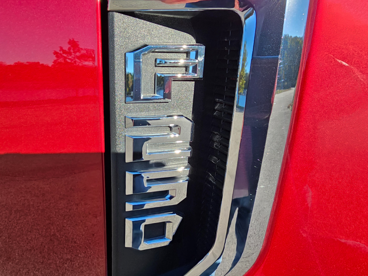 Ford Super Duty F-250 SRW XLT 4WD Crew Cab 8' Box 2017 Ford Super Duty F-250 SRW XLT 4WD Crew Cab 8' Box 2017