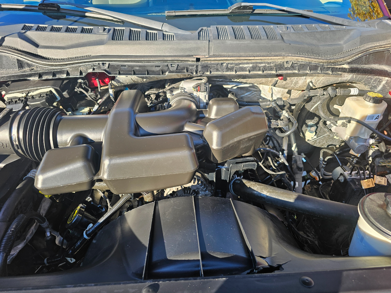 Ford Super Duty F-250 SRW XLT 4WD Crew Cab 8' Box 2017 Ford Super Duty F-250 SRW XLT 4WD Crew Cab 8' Box 2017