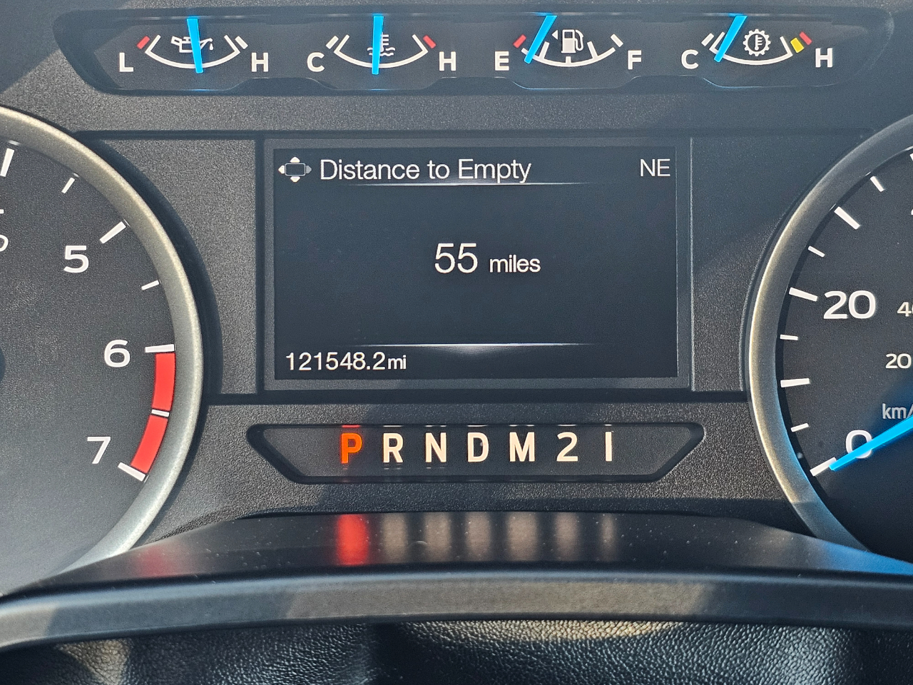 Ford Super Duty F-250 SRW XLT 4WD Crew Cab 8' Box 2017 Ford Super Duty F-250 SRW XLT 4WD Crew Cab 8' Box 2017