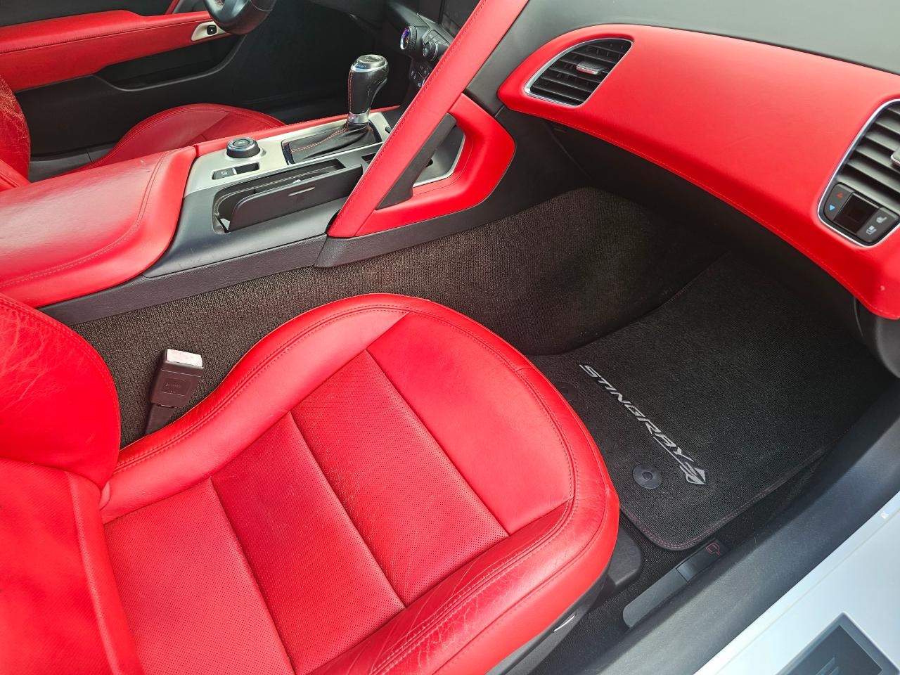 Chevrolet Corvette 2dr Stingray Z51 Cpe w/3LT 2015