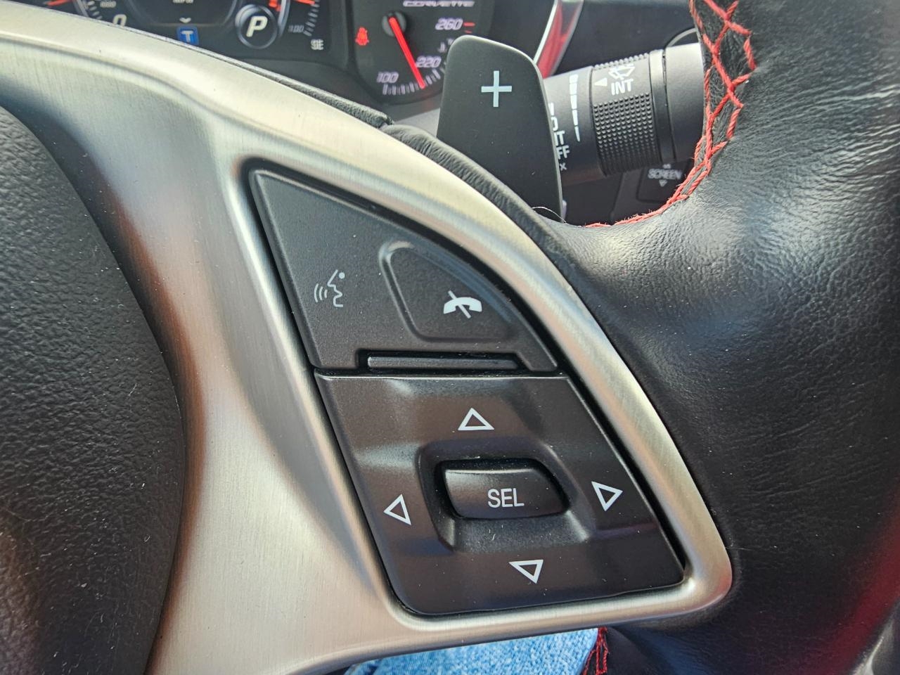 Chevrolet Corvette 2dr Stingray Z51 Cpe w/3LT 2015