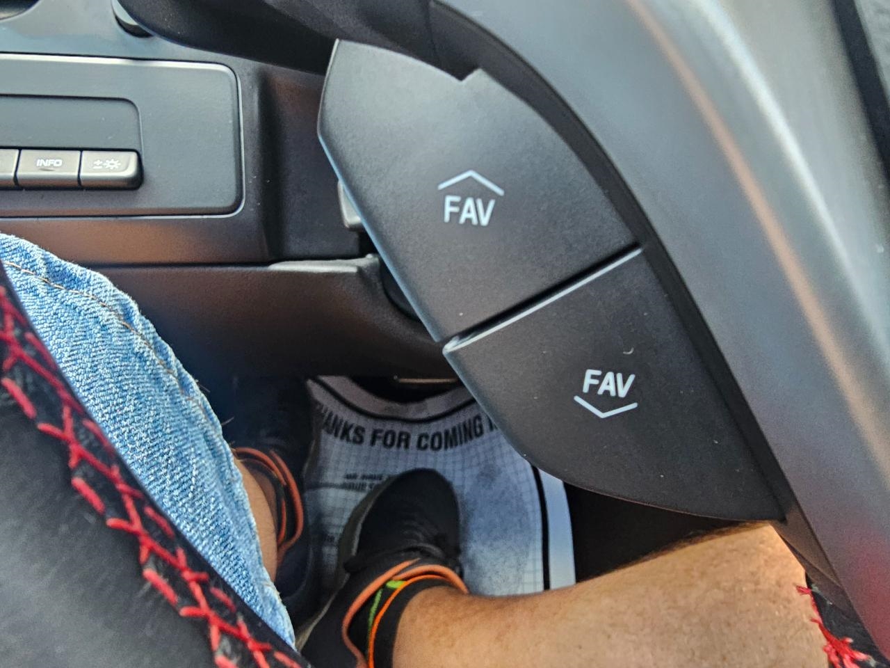 Chevrolet Corvette 2dr Stingray Z51 Cpe w/3LT 2015