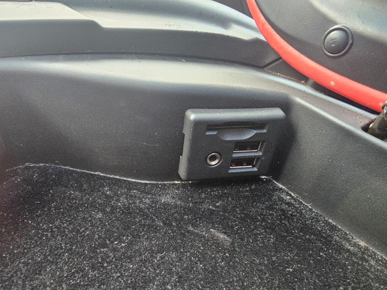 Chevrolet Corvette 2dr Stingray Z51 Cpe w/3LT 2015