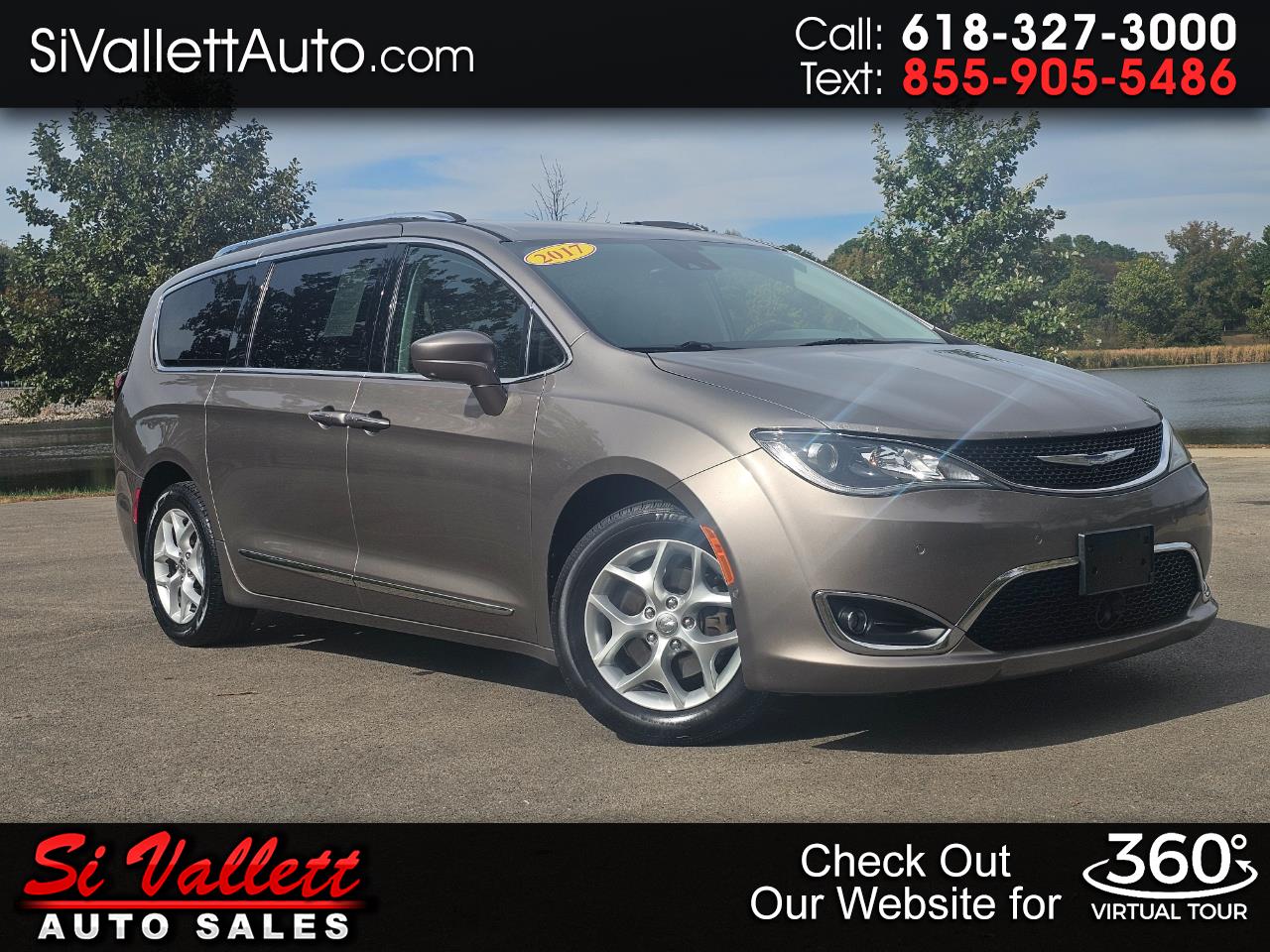 Chrysler Pacifica Touring-L Plus FWD 2017 Chrysler Pacifica Touring-L Plus FWD 2017