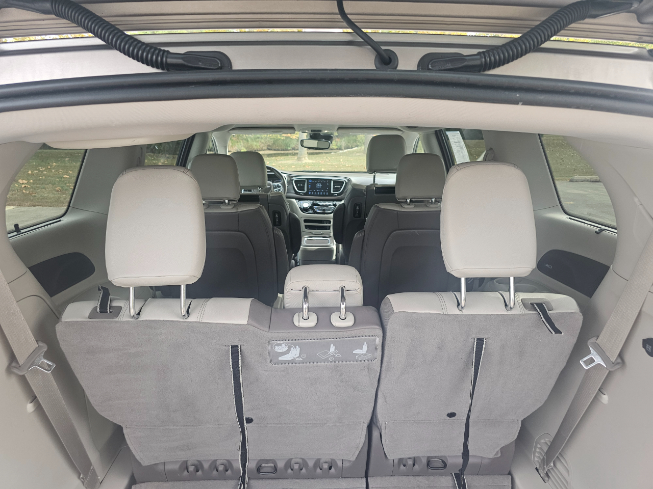 Chrysler Pacifica Touring-L Plus FWD 2017 Chrysler Pacifica Touring-L Plus FWD 2017