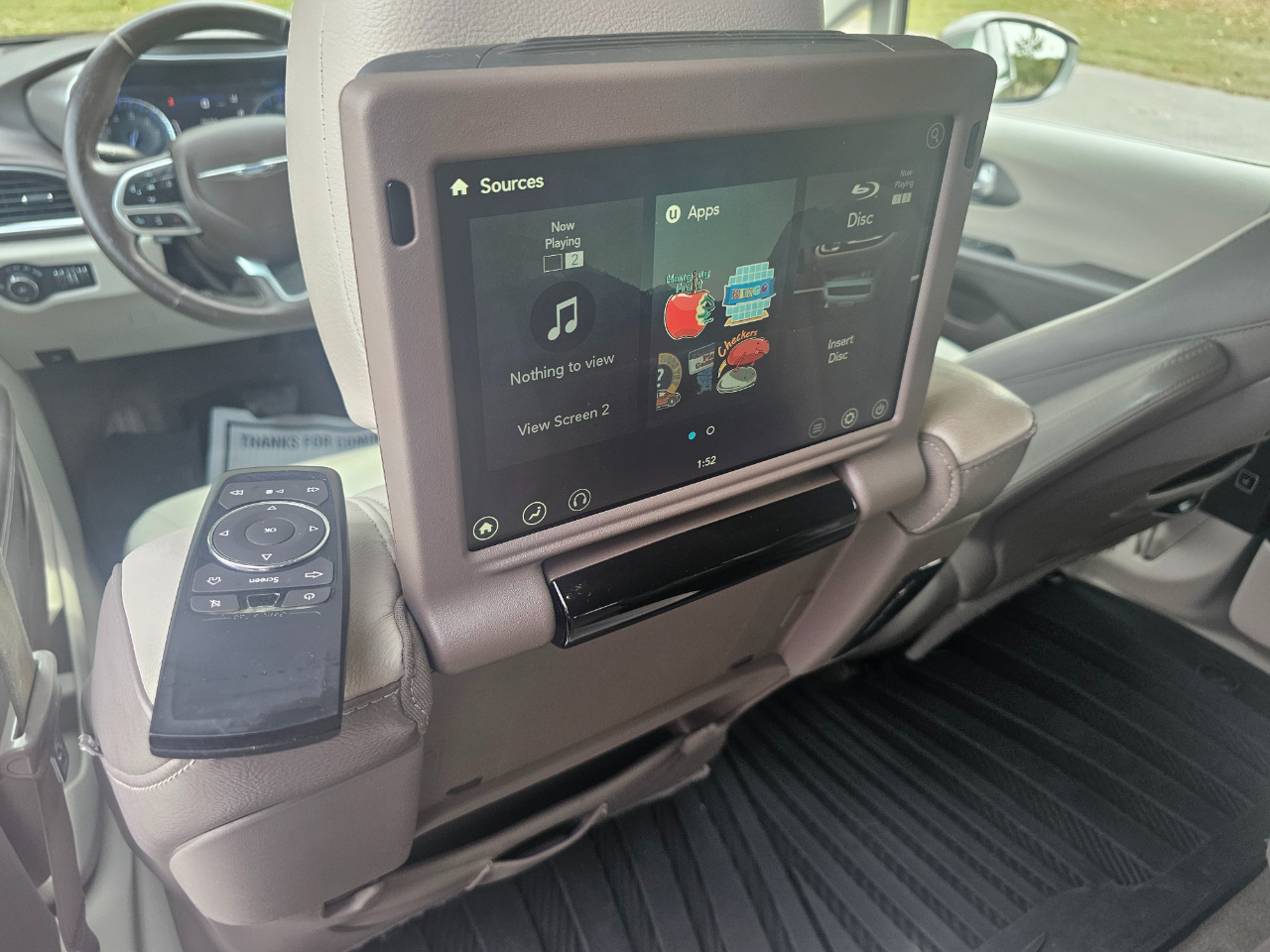 Chrysler Pacifica Touring-L Plus FWD 2017 Chrysler Pacifica Touring-L Plus FWD 2017