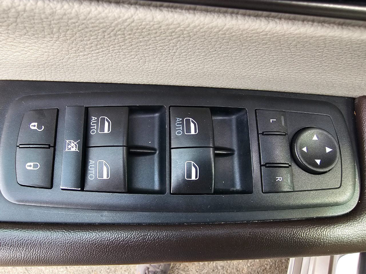 Chrysler Pacifica Touring-L Plus FWD 2017 Chrysler Pacifica Touring-L Plus FWD 2017