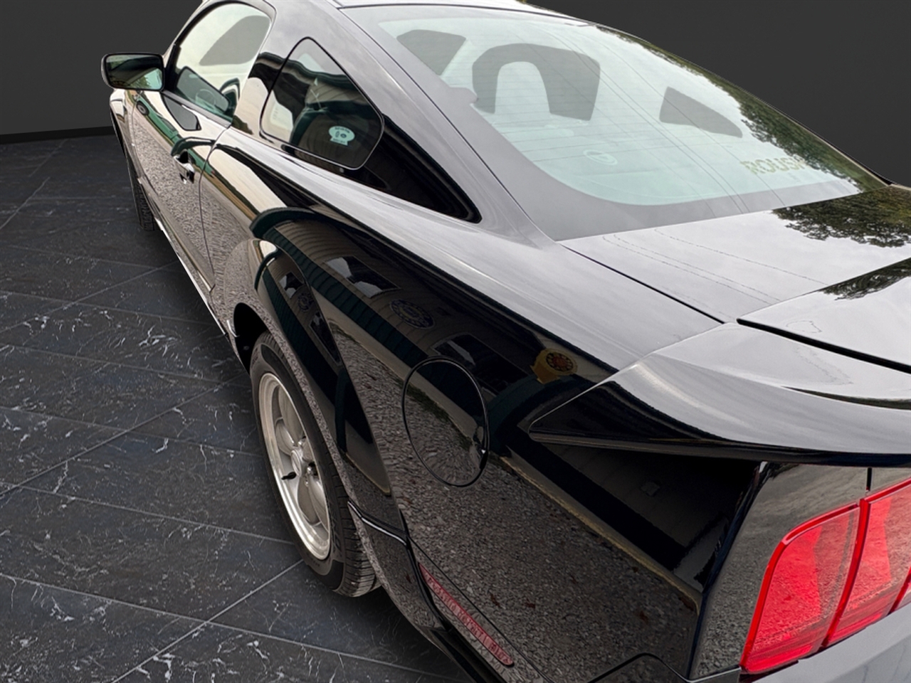 Ford MUSTANG GT  2005