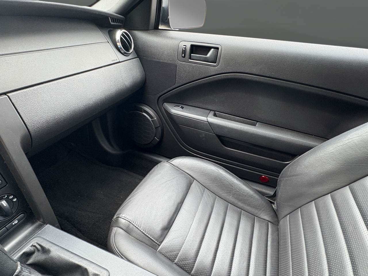 Ford MUSTANG GT  2005