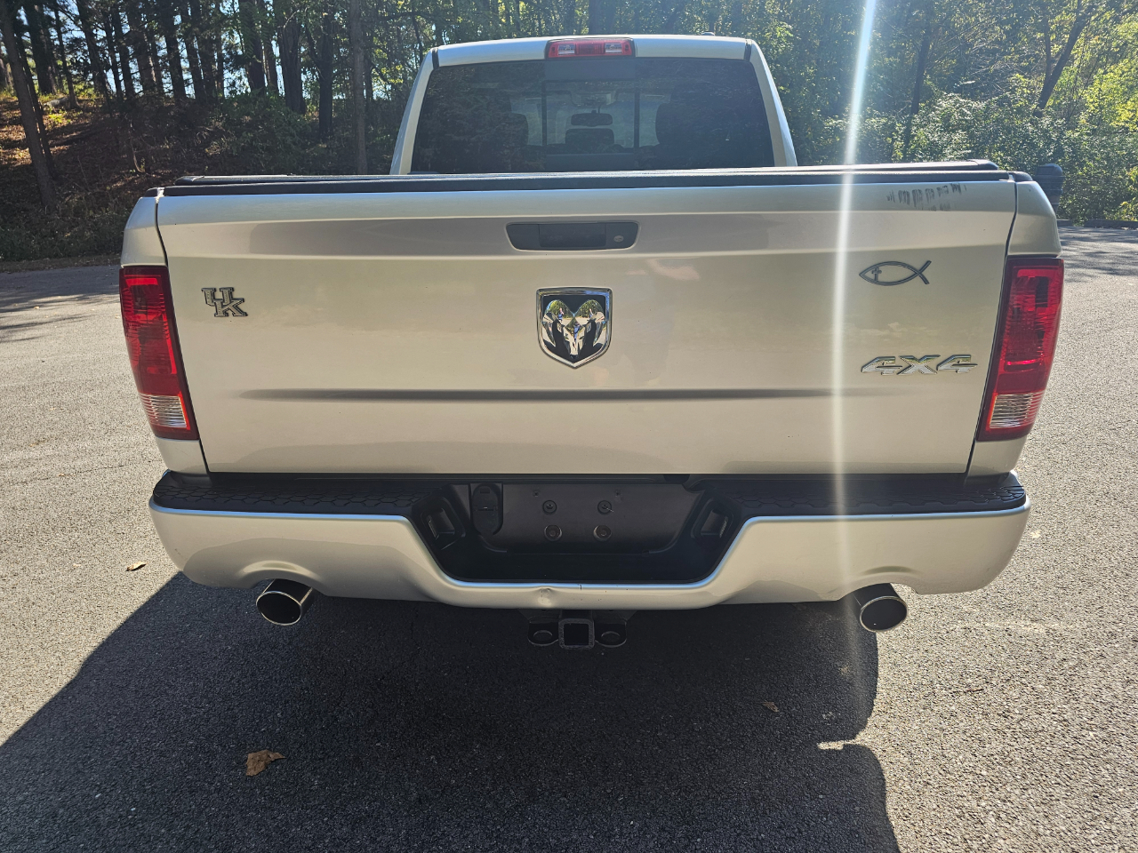 2011 Ram 1500 Sport photo 2