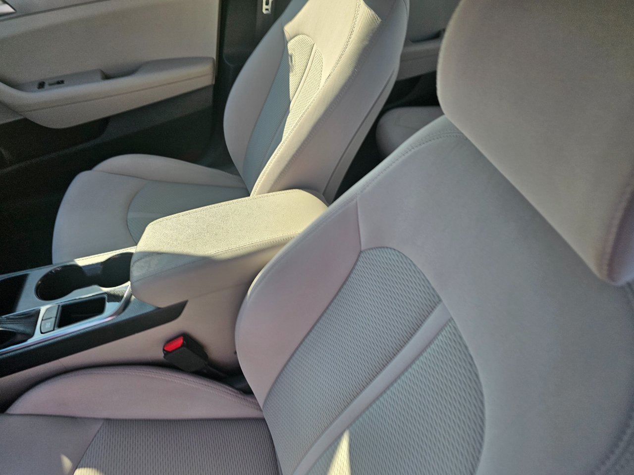 Hyundai Sonata 4dr Sdn 2.4L SE 2016