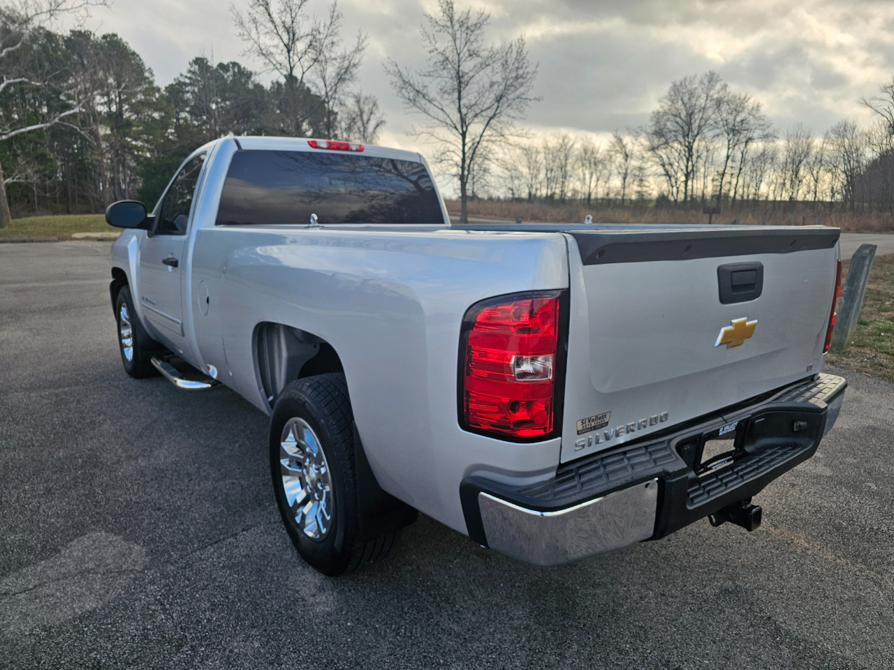 Chevrolet Silverado 1500 2WD Reg Cab 133.0" LT 2013